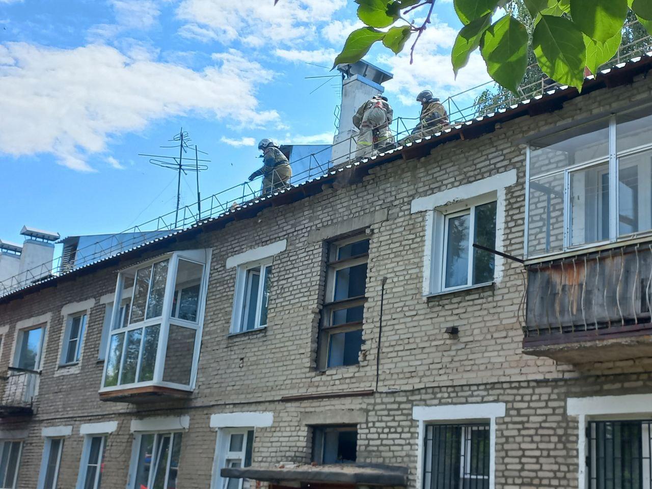 Фото Мощный взрыв произошёл в жилом доме под Новосибирском. Первые жертвы и кадры ЧП. ОНЛАЙН 6 - Сиб.ФМ Фото Мощный взрыв произошёл в жилом доме под Новосибирском. Первые жертвы и кадры ЧП. ОНЛАЙН 6